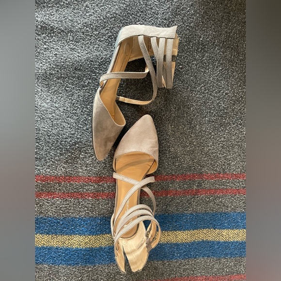 Journee Collection Marlee Flat size 9 Grey - Picture 2 of 4